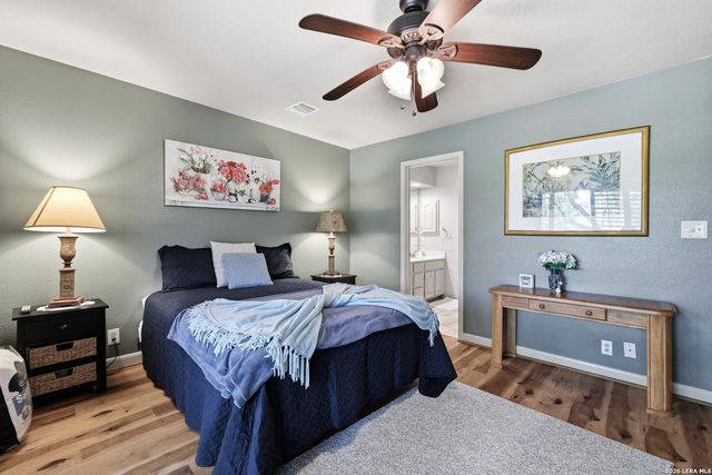 421 Watts Ln Unit B5, Canyon Lake, TX 78133