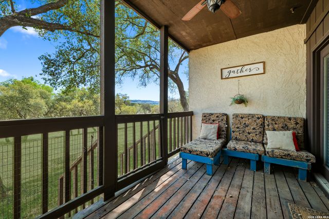 421 Watts Ln Unit B5, Canyon Lake, TX 78133