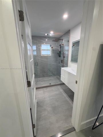2960 NW 1st Dr, Pompano Beach, FL 33064