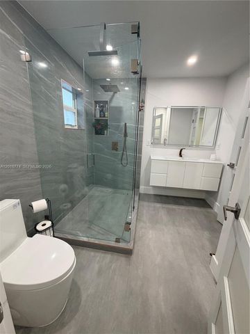 2960 NW 1st Dr, Pompano Beach, FL 33064