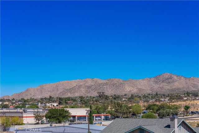 6768 Lindbergh Lane, Yucca Valley, CA 92284