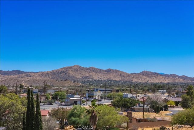 6768 Lindbergh Lane, Yucca Valley, CA 92284