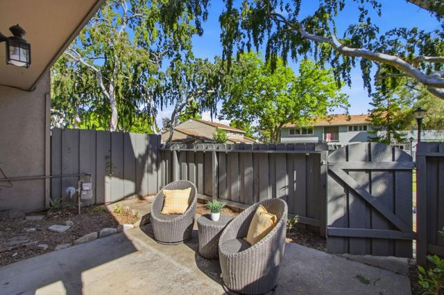 535 Winterberry Way, San Jose, CA 95129