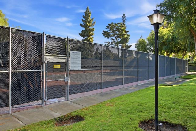 535 Winterberry Way, San Jose, CA 95129