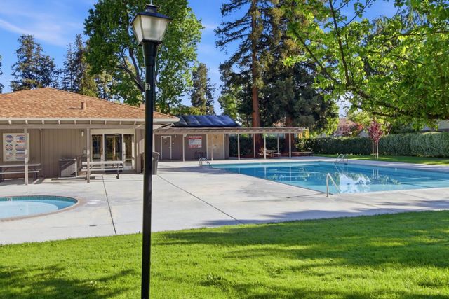 535 Winterberry Way, San Jose, CA 95129
