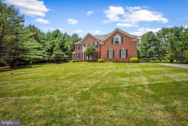 13910 MANOR RD, Phoenix, MD 21131