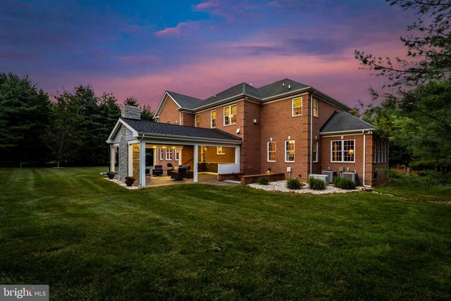 13910 MANOR RD, Phoenix, MD 21131