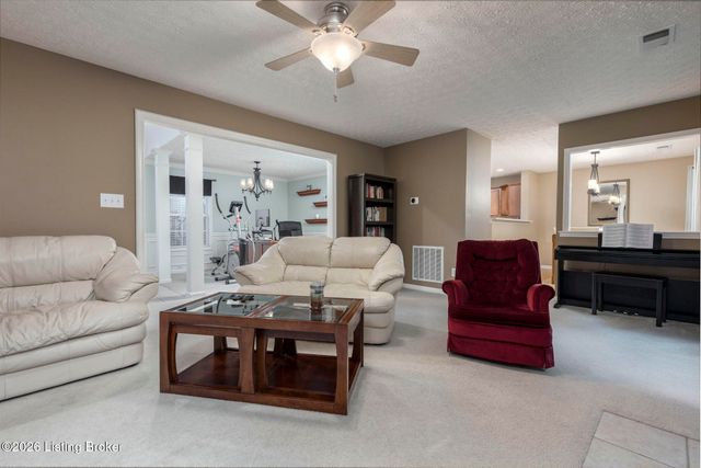 4207 Brownsboro Glen Rd, Louisville, KY 40241