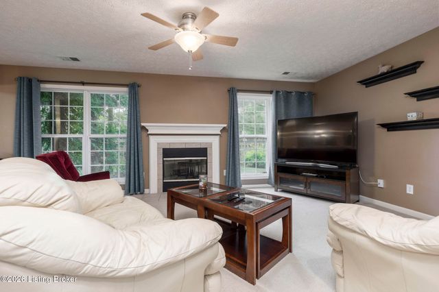 4207 Brownsboro Glen Rd, Louisville, KY 40241
