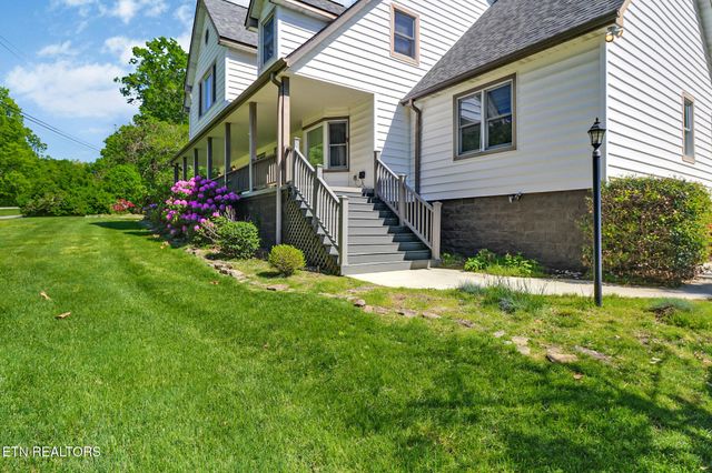 11 Kingsboro Lane, Crossville, TN 38558