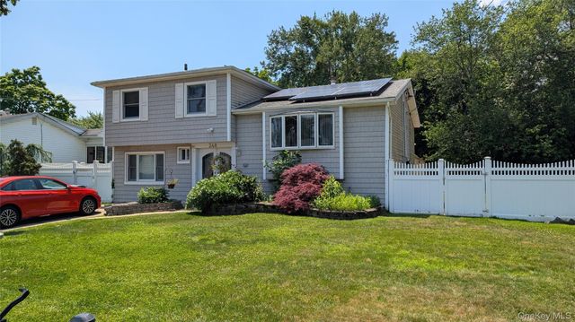 348 W 24th Street, Deer Park, NY 11729