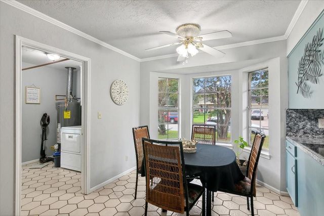 1195 Chatwood Drive, Beaumont, TX 77706