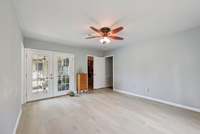 1195 Chatwood Drive, Beaumont, TX 77706