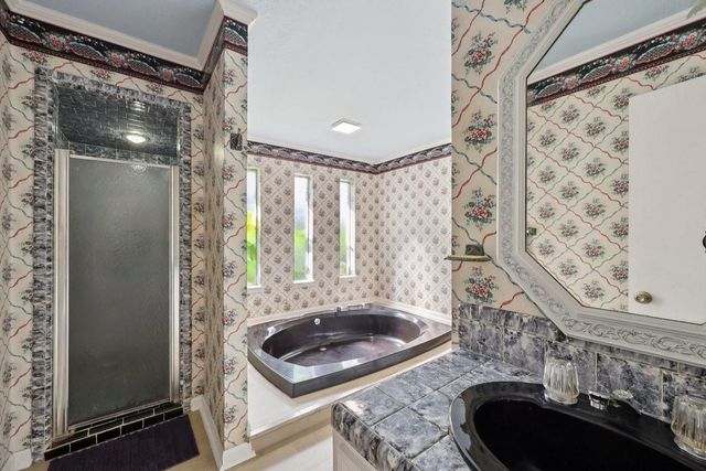 1195 Chatwood Drive, Beaumont, TX 77706