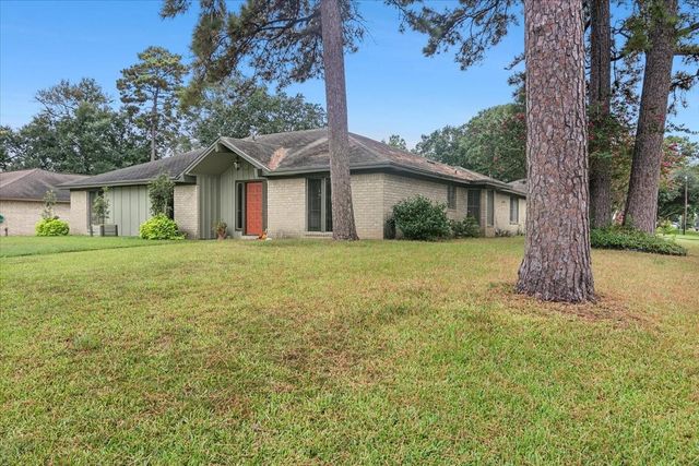 1195 Chatwood Drive, Beaumont, TX 77706