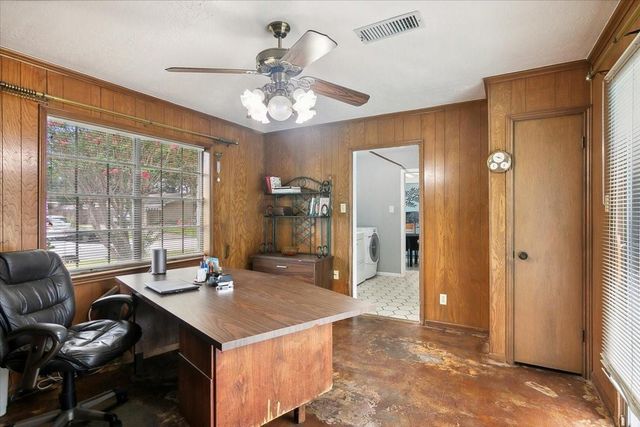 1195 Chatwood Drive, Beaumont, TX 77706