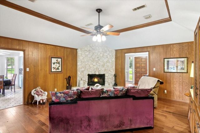 1195 Chatwood Drive, Beaumont, TX 77706