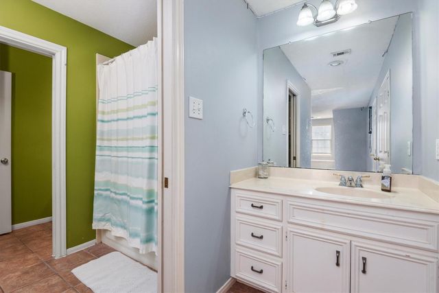 18922 Hikers Trail Drive, Humble, TX 77346