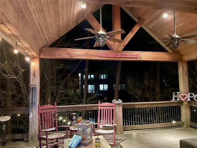 18922 Hikers Trail Drive, Humble, TX 77346