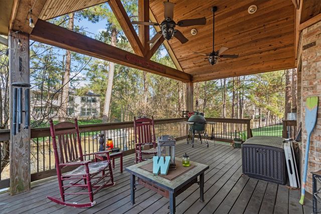 18922 Hikers Trail Drive, Humble, TX 77346