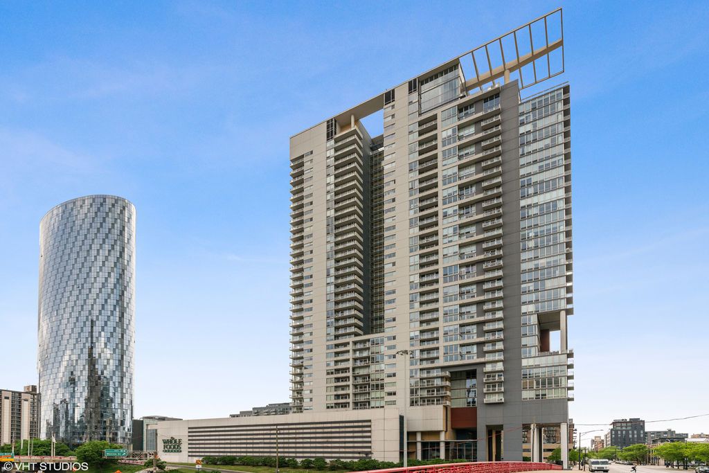 737 W Washington Boulevard 3306, Chicago, IL 60661 — exterior