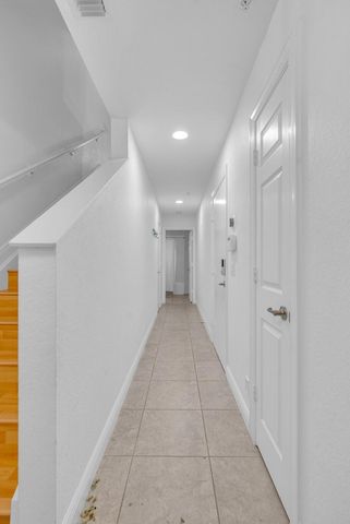 621 SW 2nd Drive 621, Pompano Beach, FL 33060