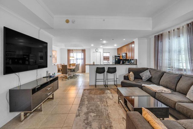 621 SW 2nd Drive 621, Pompano Beach, FL 33060