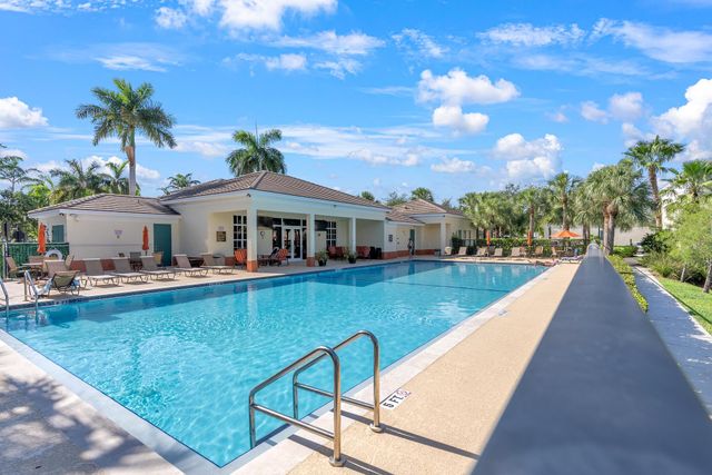 621 SW 2nd Drive 621, Pompano Beach, FL 33060