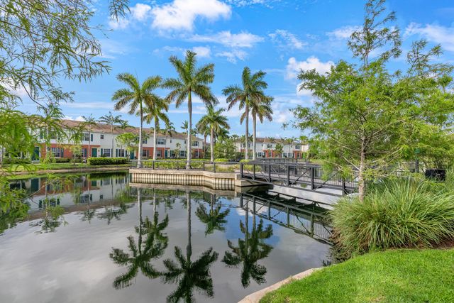 621 SW 2nd Drive 621, Pompano Beach, FL 33060