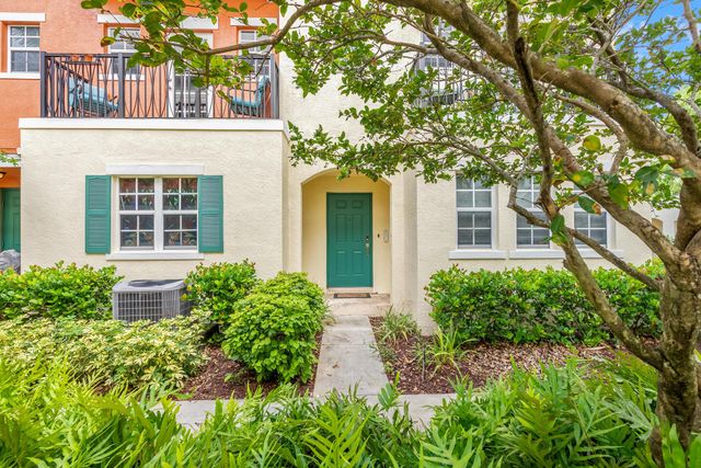 621 SW 2nd Drive 621, Pompano Beach, FL 33060