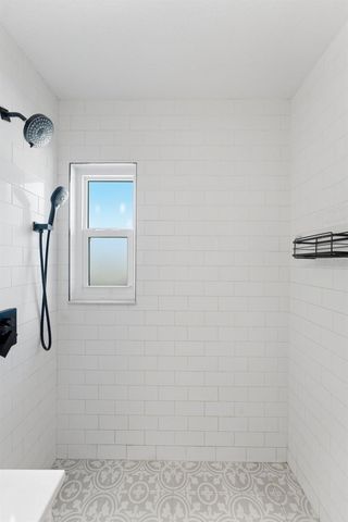 3910 W PAXTON AVENUE, Tampa, FL 33611