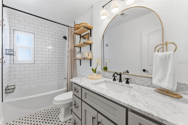 3910 W PAXTON AVENUE, Tampa, FL 33611