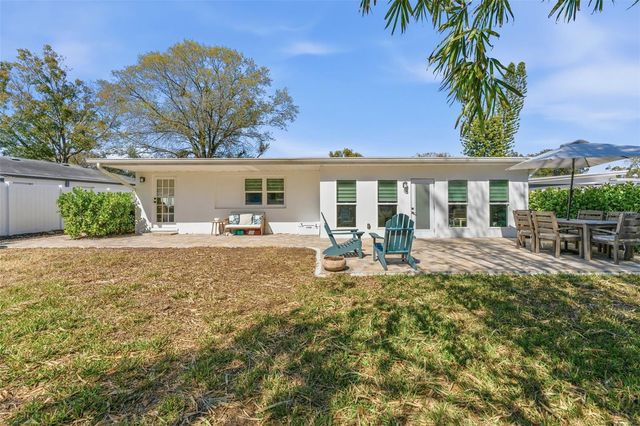 3910 W PAXTON AVENUE, Tampa, FL 33611