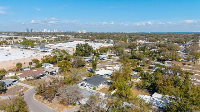 3910 W PAXTON AVENUE, Tampa, FL 33611