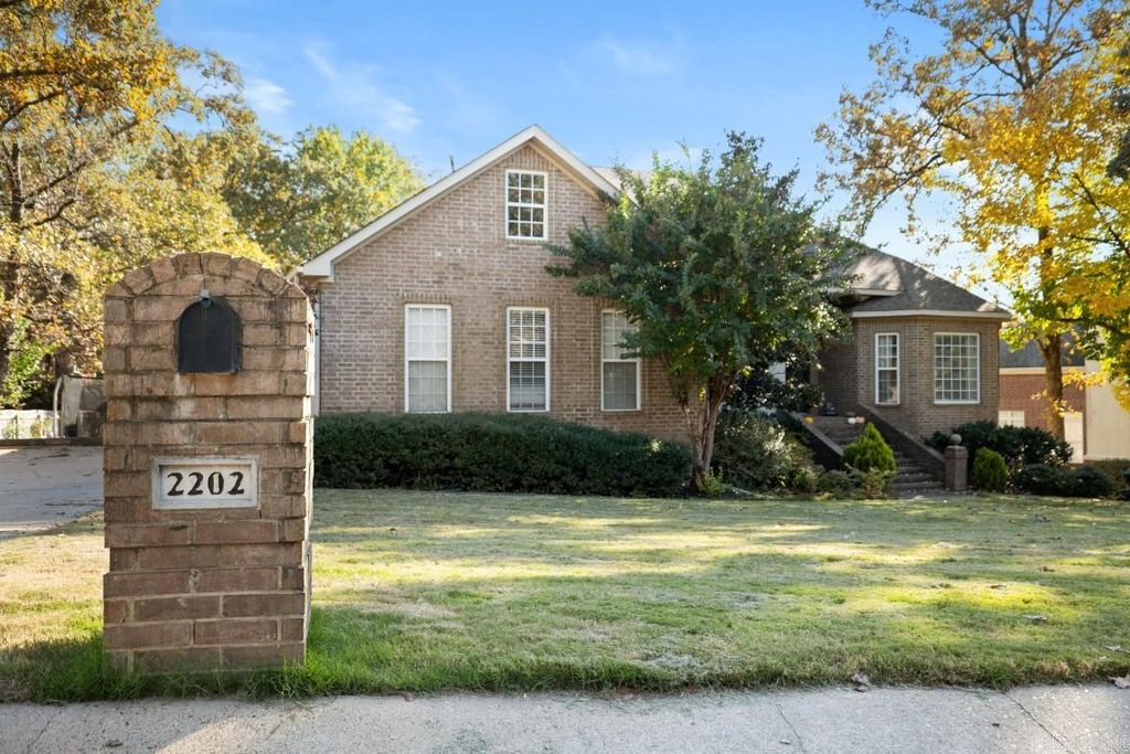 2202 Autumn Dr, Jonesboro, AR 72404