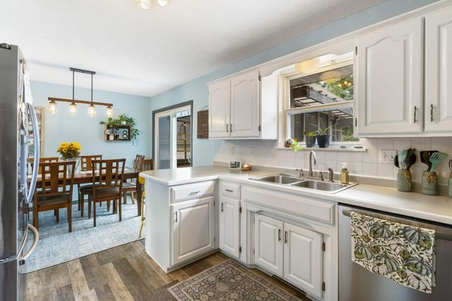 207 South Dexter Avenue, Springfield, MO 65802