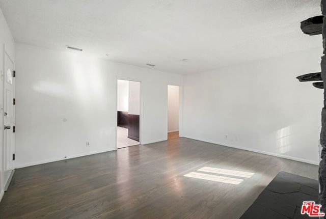 11004 Mansel Avenue, Inglewood, CA 90304