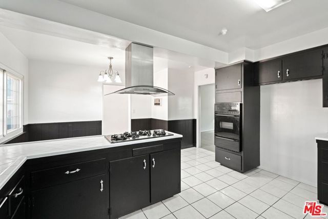 11004 Mansel Avenue, Inglewood, CA 90304