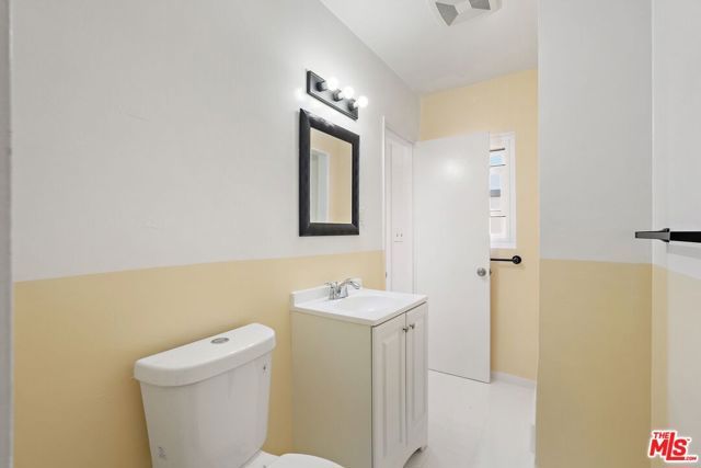 11004 Mansel Avenue, Inglewood, CA 90304