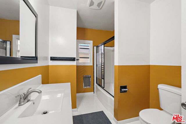 11004 Mansel Avenue, Inglewood, CA 90304