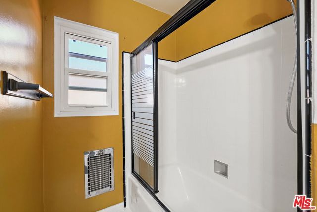 11004 Mansel Avenue, Inglewood, CA 90304