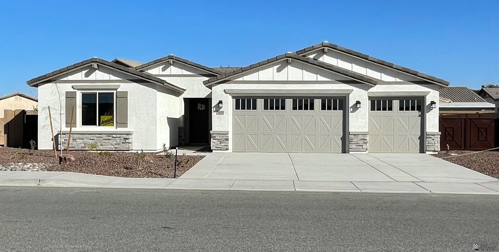 3625 S Santana Drive, Yuma, AZ 85365