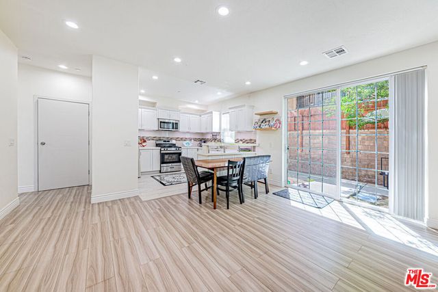 1755 Heywood Street 106, Simi Valley, CA 93065
