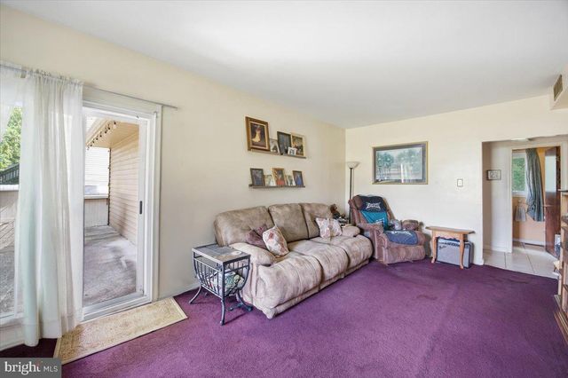 202 PETITT AVE, Cherry Hill, NJ 08002