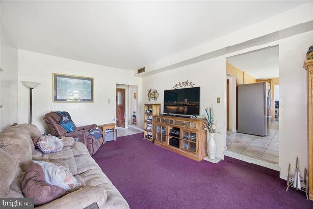 202 PETITT AVE, Cherry Hill, NJ 08002