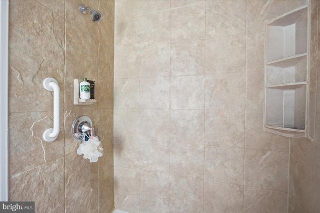 202 PETITT AVE, Cherry Hill, NJ 08002