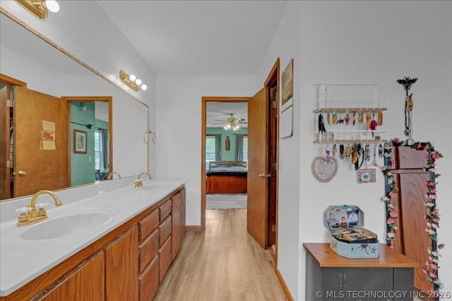 1421 S 257th East Avenue, Catoosa, OK 74015