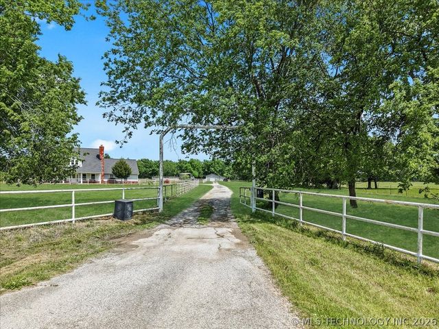 1421 S 257th East Avenue, Catoosa, OK 74015
