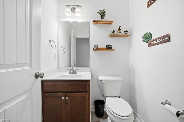 1417 Waltham LN, Newport News, VA 23608