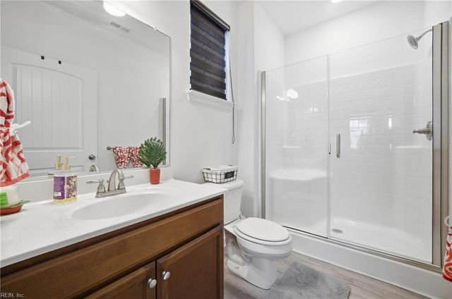 1417 Waltham LN, Newport News, VA 23608